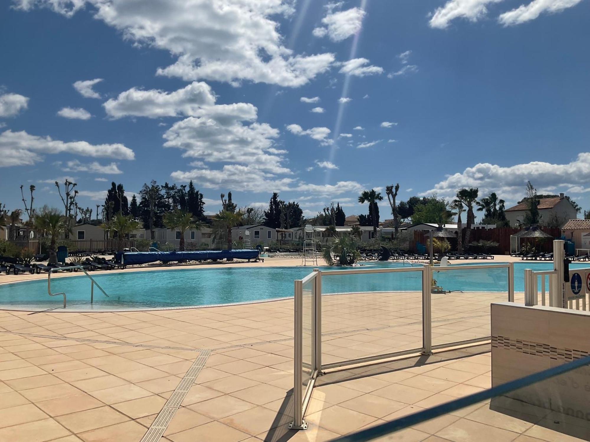 Camping Siblu Sable Du Midi Serignan Luaran gambar
